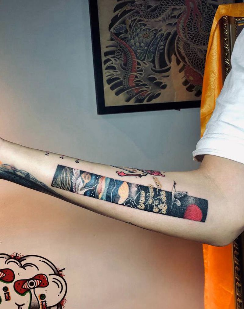 中国传统缎带纹身图片_手臂新传统点刺纹身图案