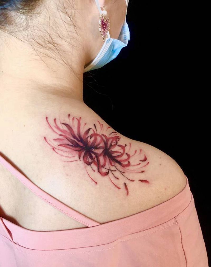 彼岸花纹身图片_背部纹身图案
