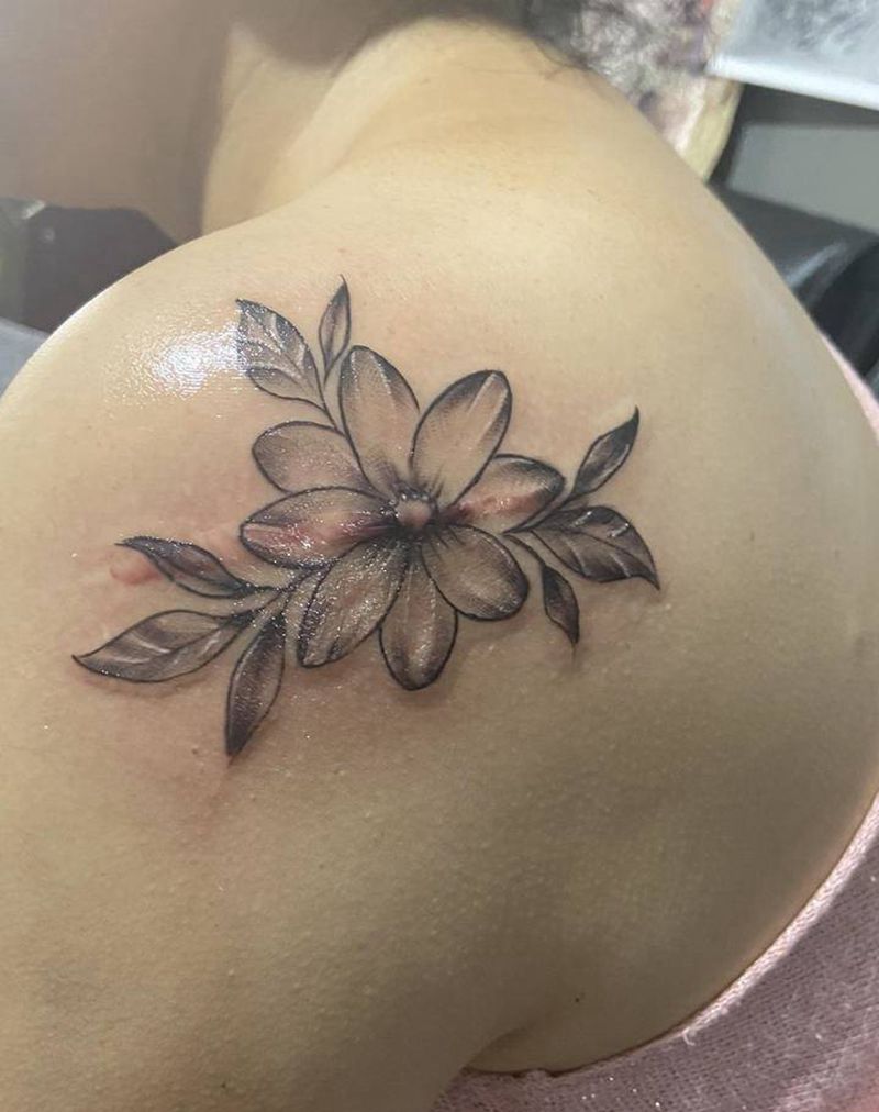 素花纹身图片_肩部纹身图案