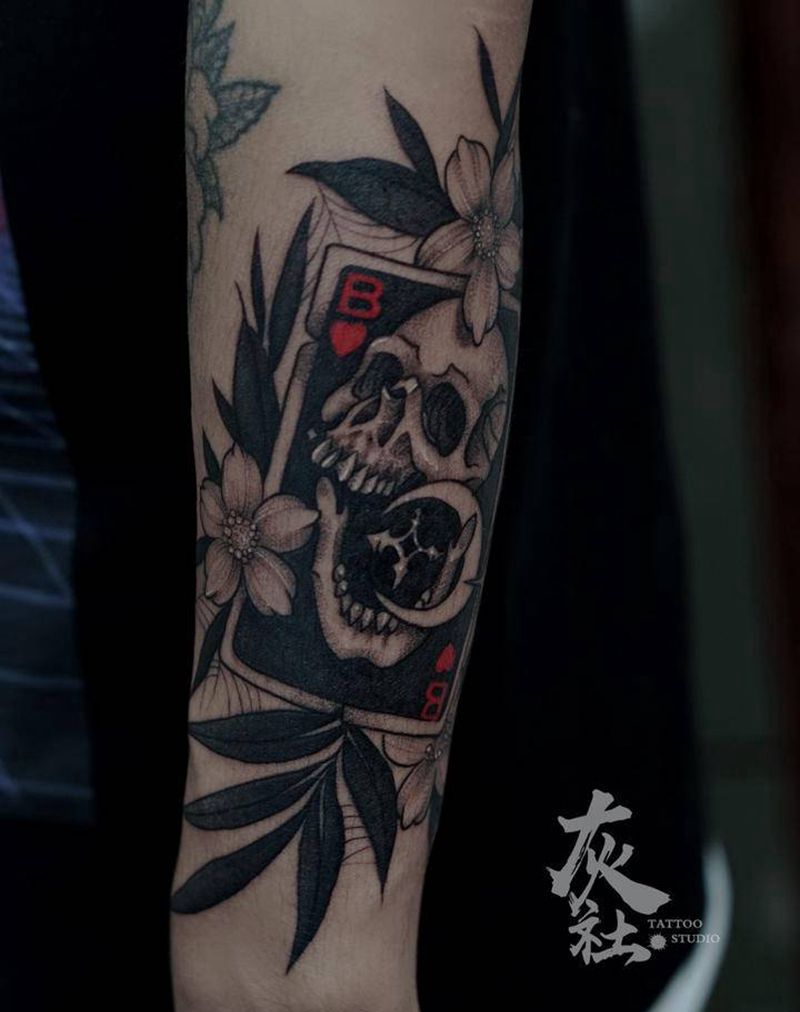 扑克纹身图片_手臂Old School纹身图案