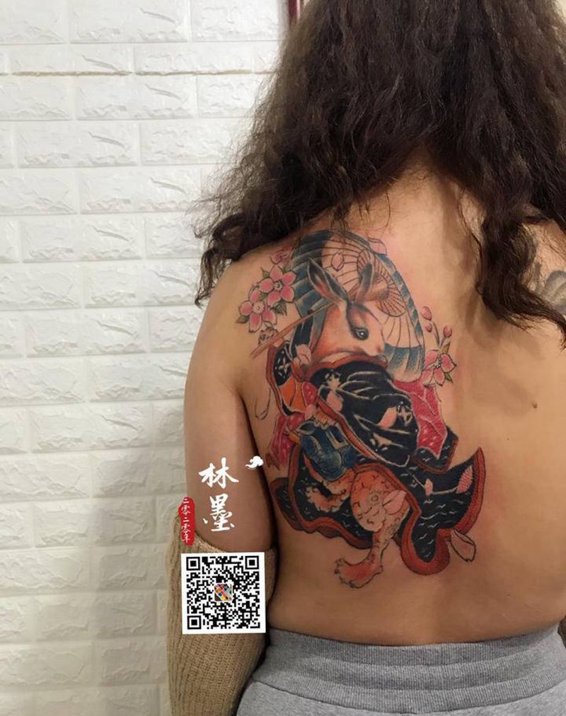逍遥兔纹身图片_背部新传统纹身图案