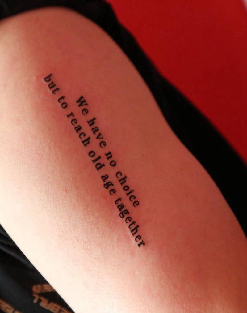 字母纹身图片_手臂纹身图案