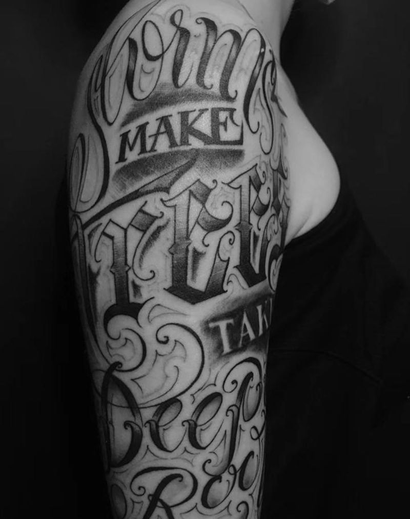 花体字包大臂纹身图片_花体字纹身图案