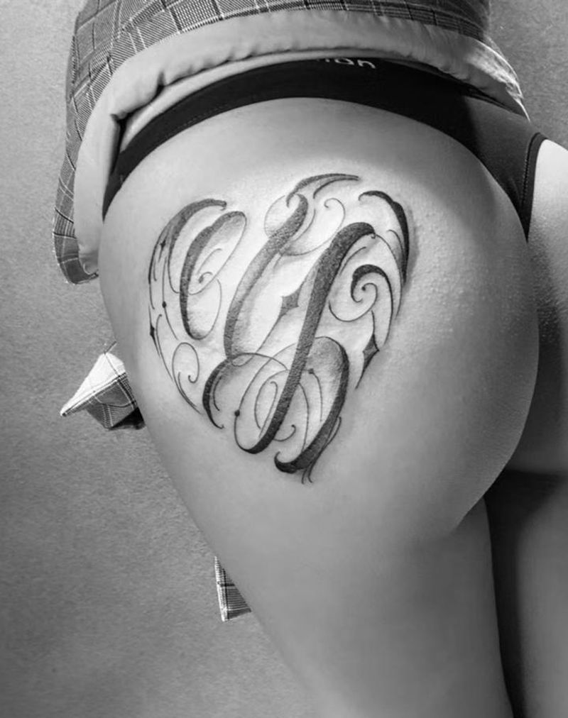 爱心Y花体字纹身图片_花体字纹身图案