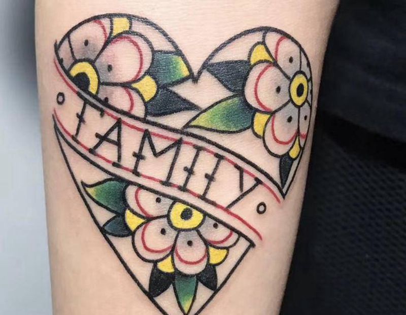 newschool 爱与家庭纹身图片_手臂New School纹身图案