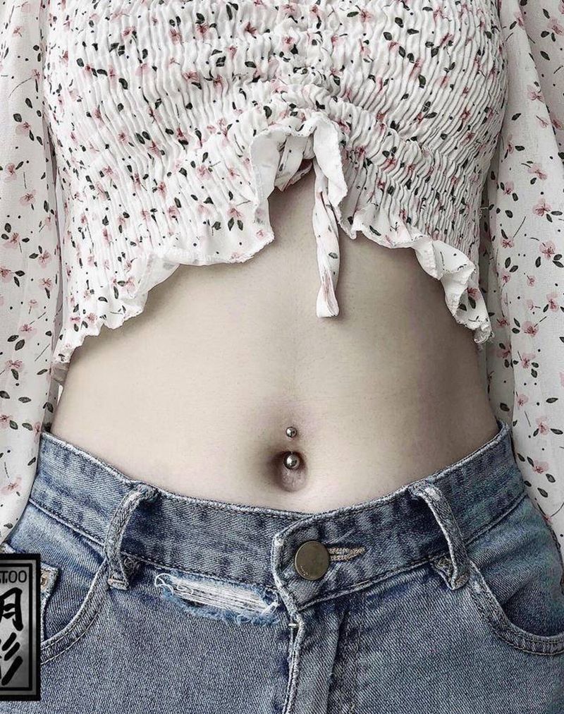 穿孔 脐钉纹身图片_穿孔纹身图案