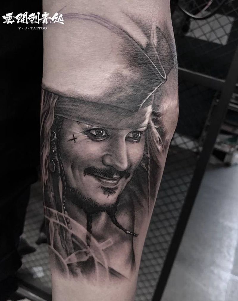 杰克船长纹身图片_手臂欧美写实纹身图案