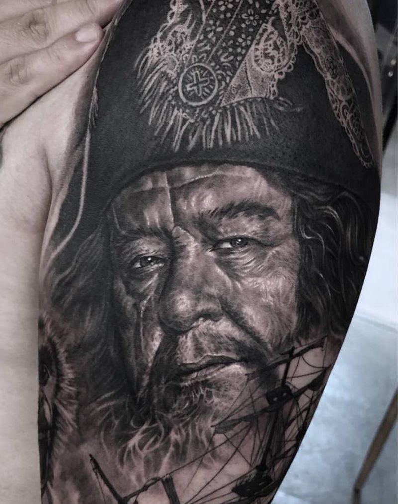 老巴博萨纹身图片_手臂欧美写实纹身图案