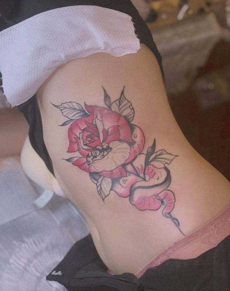 未完纹身图片_腹部New School纹身图案