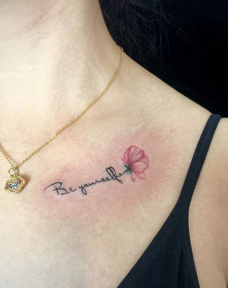 锁骨花花纹身图片_胸部水彩纹身图案