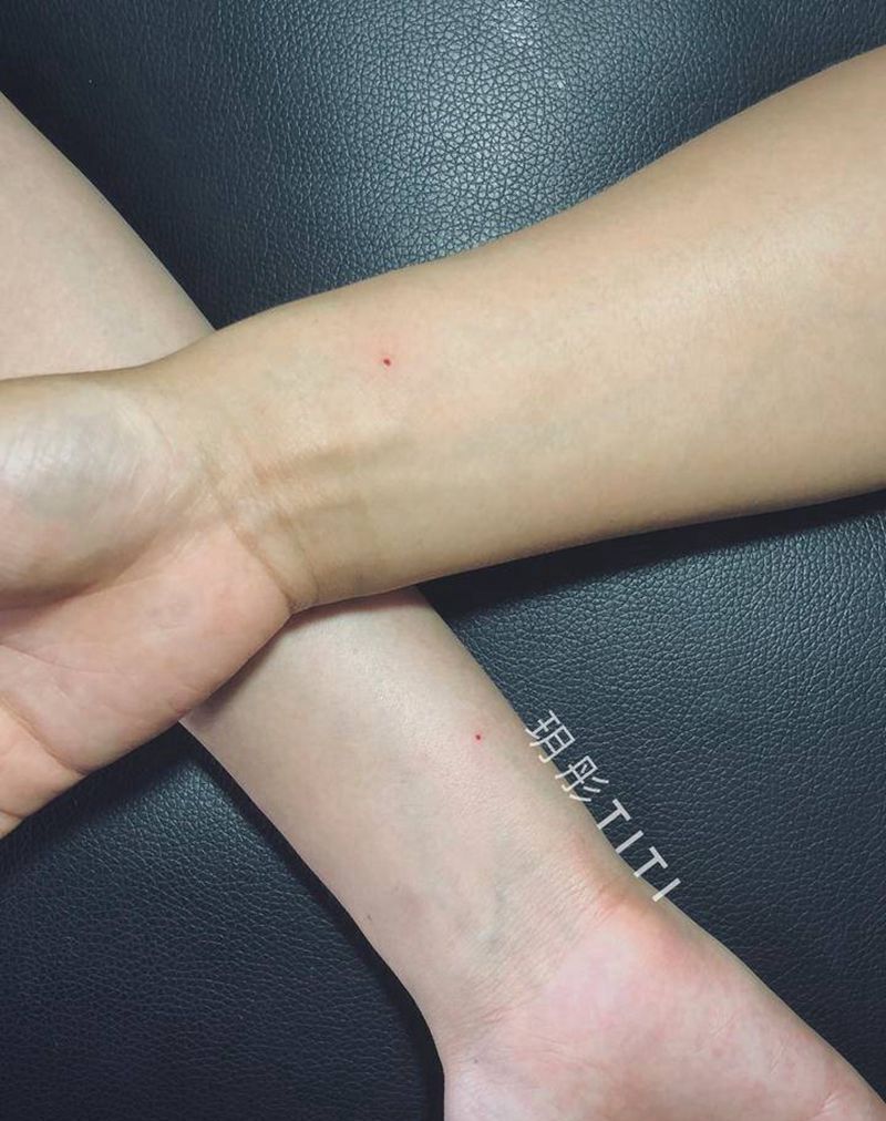 朱砂痣hhh纹身图片_手臂纹身图案