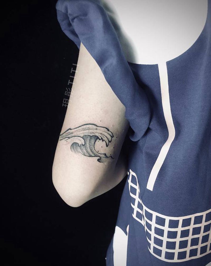 海浪纹身图片_手臂纹身图案