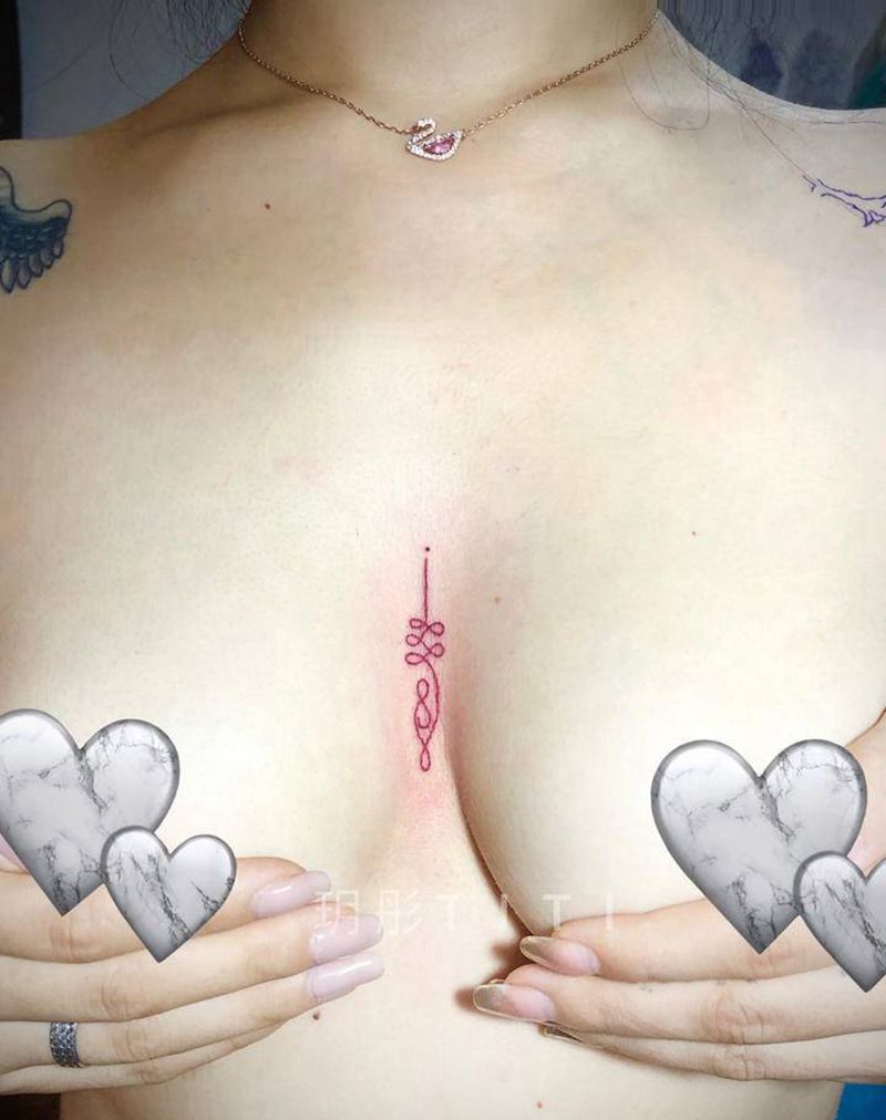 胸前纹身图片_胸部纹身图案