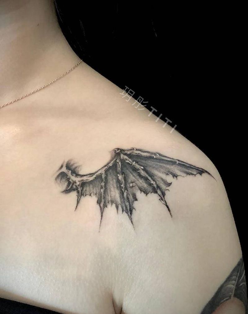 恶魔翅膀纹身图片_肩部纹身图案