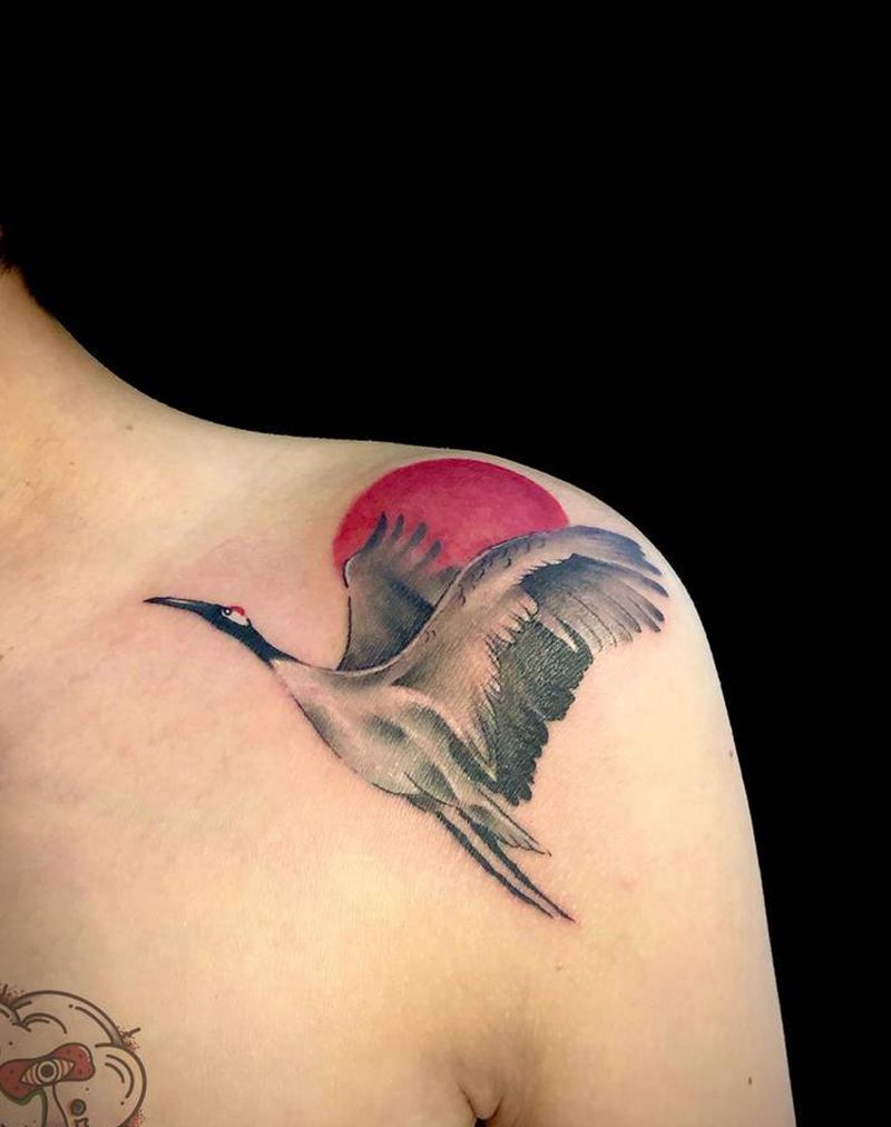 仙鹤纹身图片_肩部水墨纹身图案