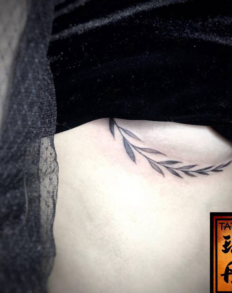 叶子纹身图片_胸部纹身图案