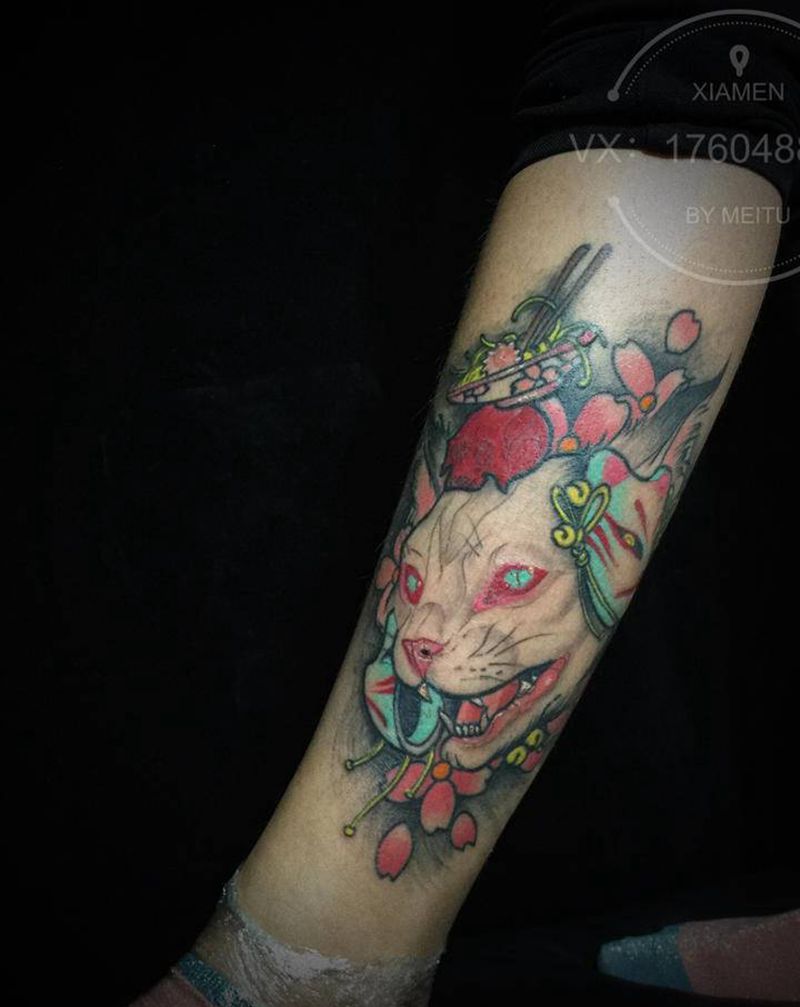 暗黑猫纹身图片_手臂腿部欧美写实新传统猫暗黑纹身图案
