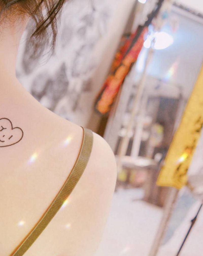 心纹身图片_肩部几何图腾纹身图案