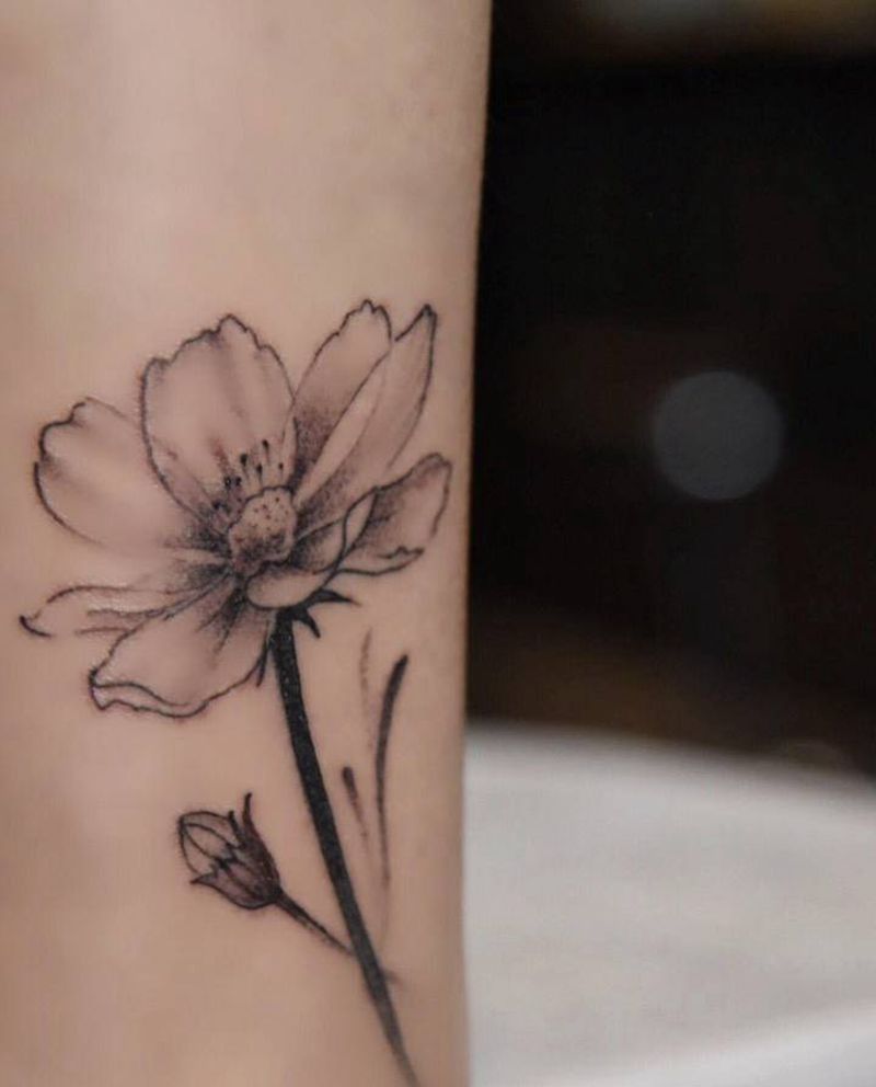 素花纹身图片_腿部手臂点刺纹身图案