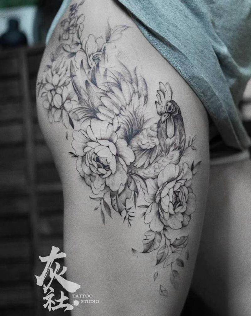 素花纹身图片_腿部点刺几何素花鸡纹身图案