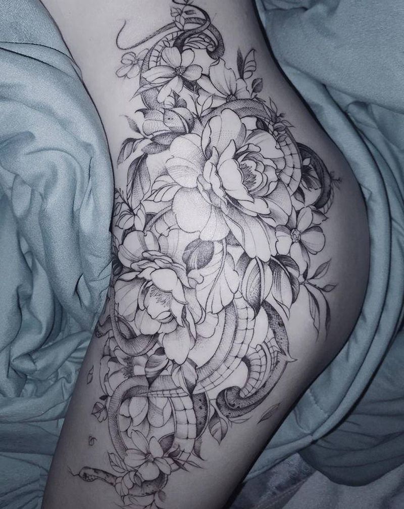 蛇与花纹身图片_腿部纹身图案