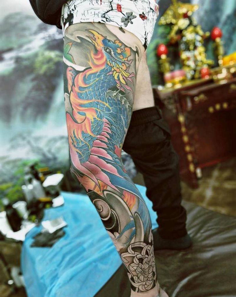 凤凰花腿，未完成纹身图片_新传统纹身图案