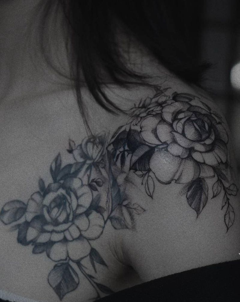 素花，旧图增添加遮盖纹身图片_肩部纹身图案