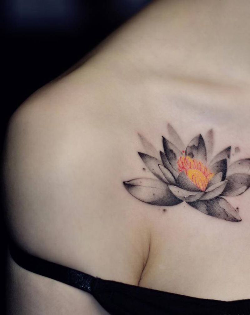 諸事皆宜 百無禁忌纹身图片_肩部水墨花体字汉字水墨纹身图案