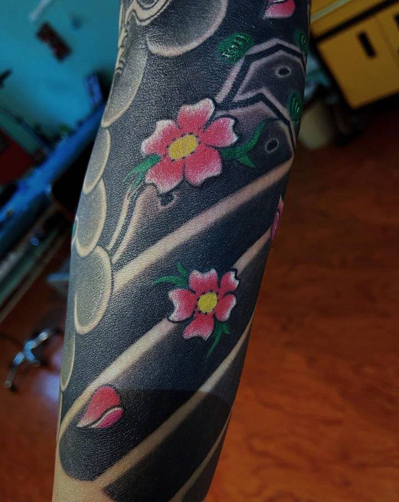 老传统小臂纹身图片_手臂老传统纹身图案