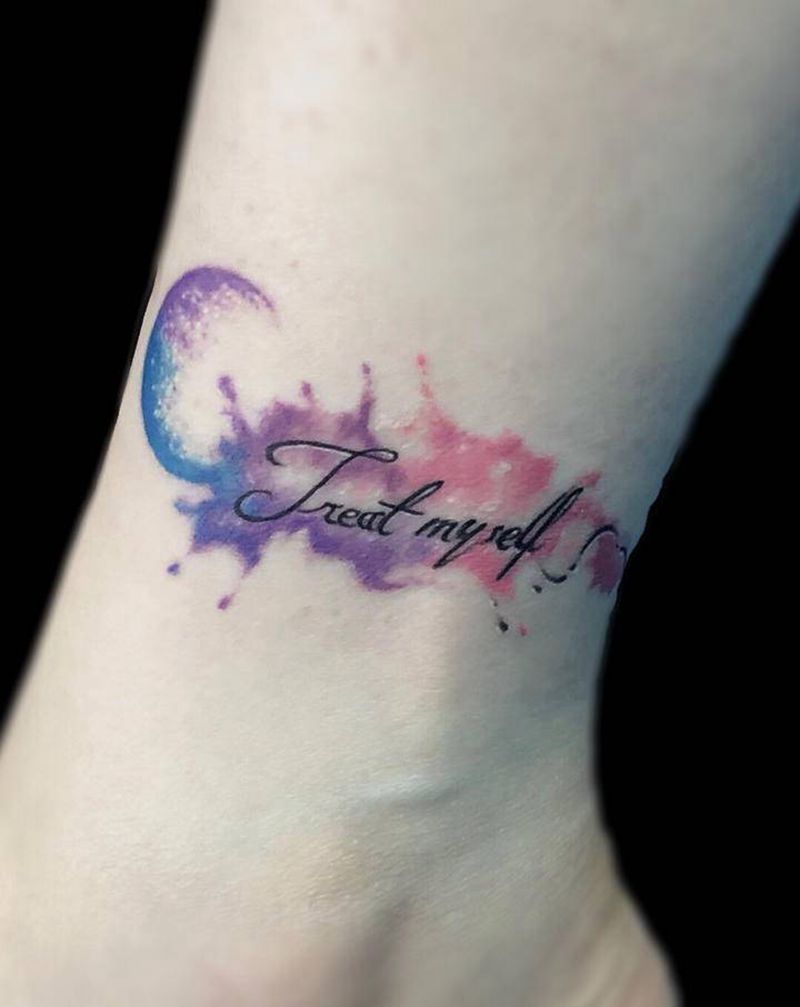 水彩字母纹身图片_脚部水彩字母纹身图案