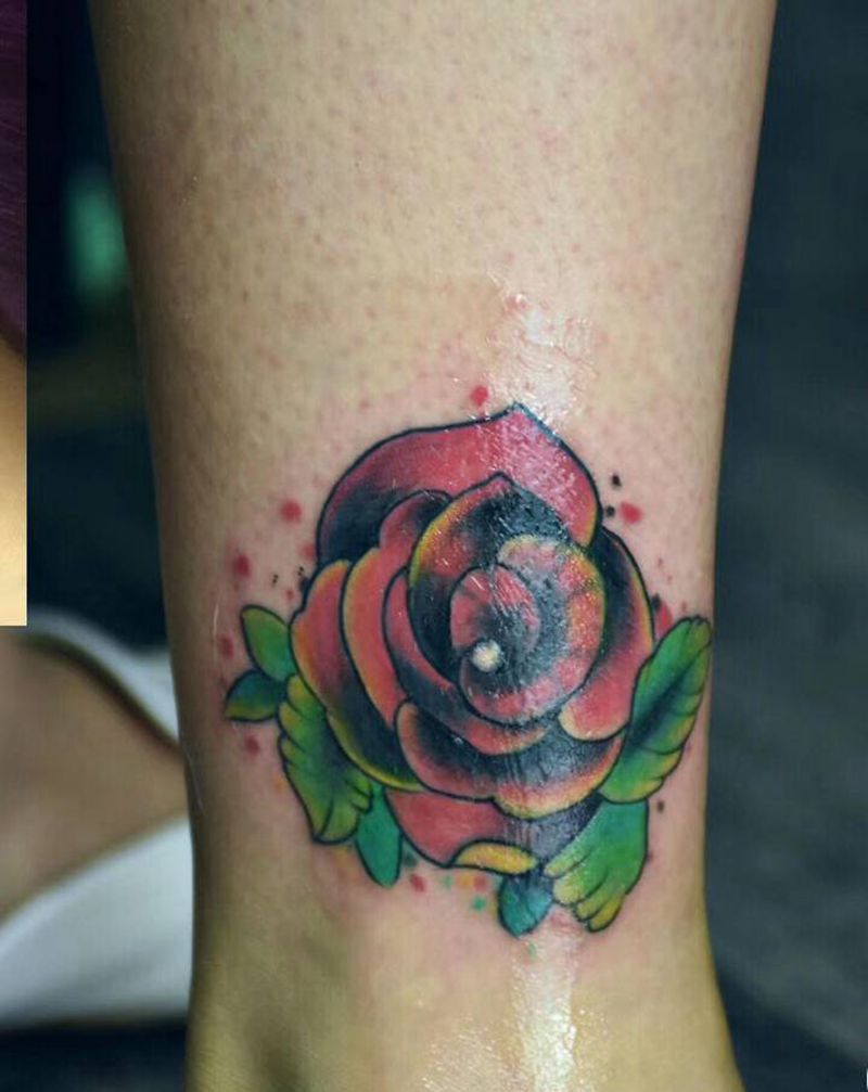 遮盖纹身图片_脚部水彩纹身图案