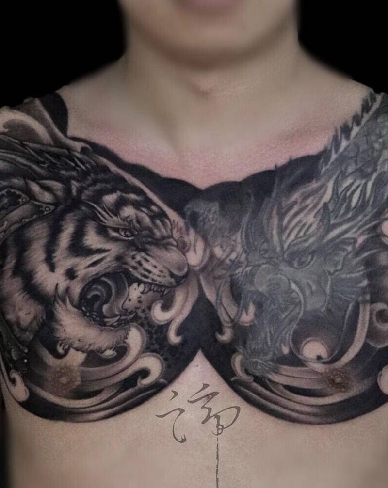 老虎纹身图片_胸部新传统老虎 修改花胸纹身图案