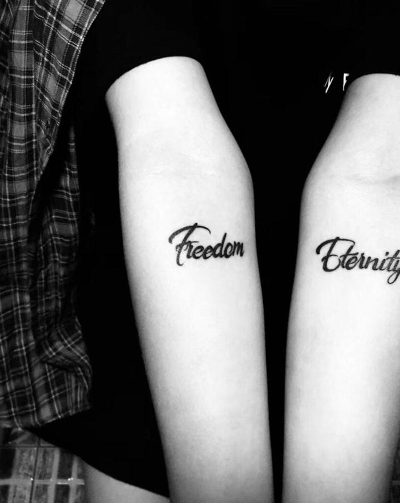 刺尊堂纹身-小字母纹身图片_手臂花体字纹身图案