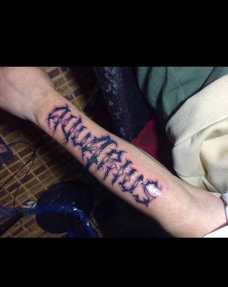 刺尊堂纹身_花体纹身图片_手臂花体字纹身图案