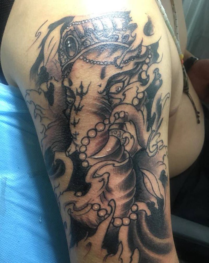 象神纹身图片_手臂新传统纹身图案