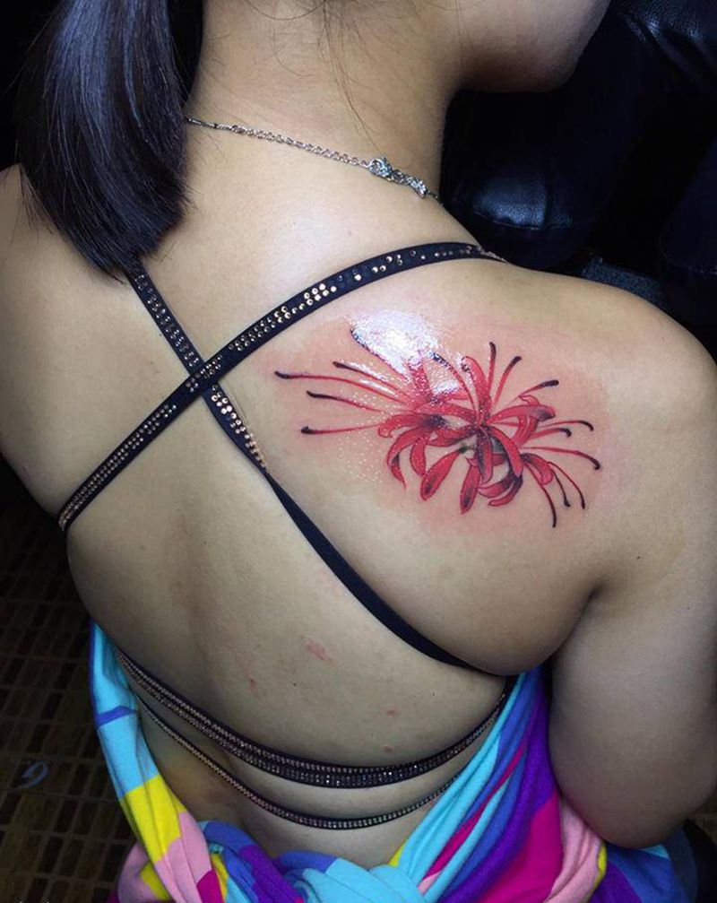 刺尊堂纹身-彼岸花纹身图片_肩部水彩纹身图案