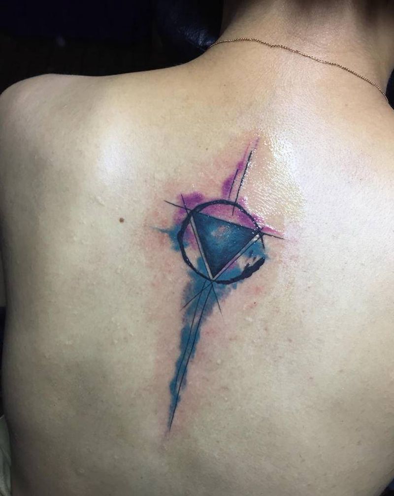 刺尊堂纹身-色彩纹身图片_背部水彩几何纹身图案