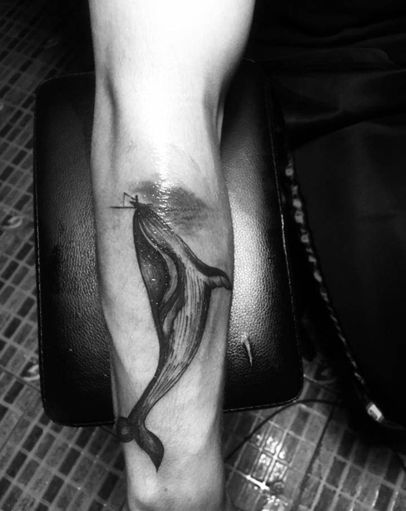 赤峰刺尊堂-鲸鱼纹身图片_手臂几何纹身图案