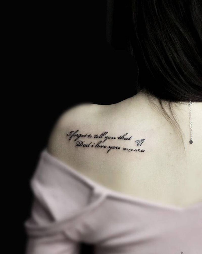 字母纹身图片_肩部小字母赤峰赤峰纹身图案