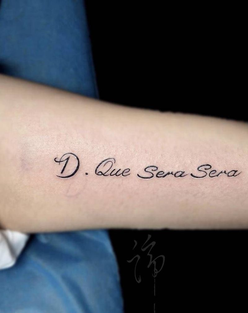 小字母纹身图片_手臂字母赤峰纹身图案