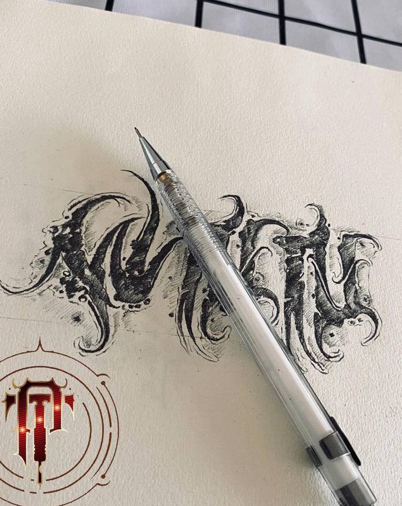 暗黑花体纹身图片_手部手臂花体字暗黑花体字纹身图案