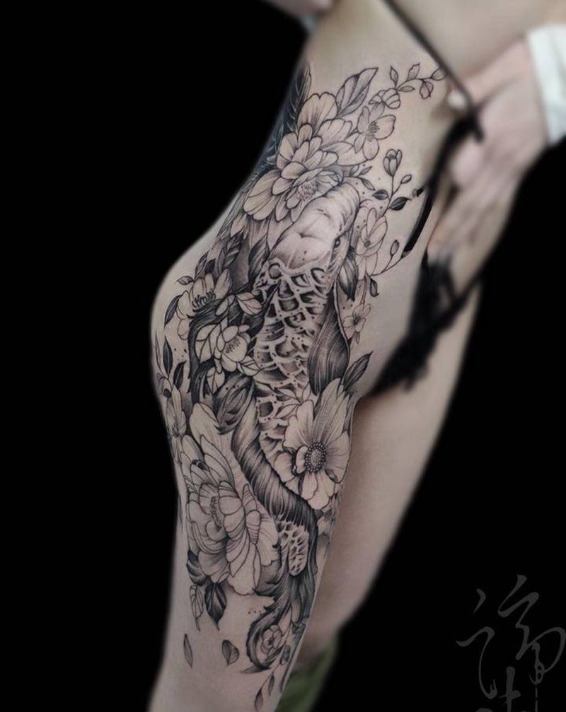 素花纹身图片_臀部大腿腰部素花纹身图案