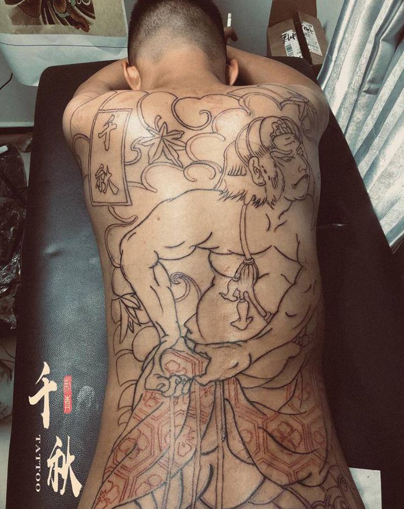 日式满背纹身图片_背部老传统纹身图案