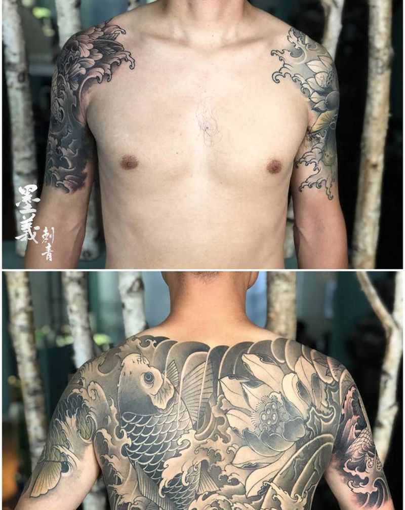 蛇纹身图片_手臂老传统新传统蛇牡丹纹身图案