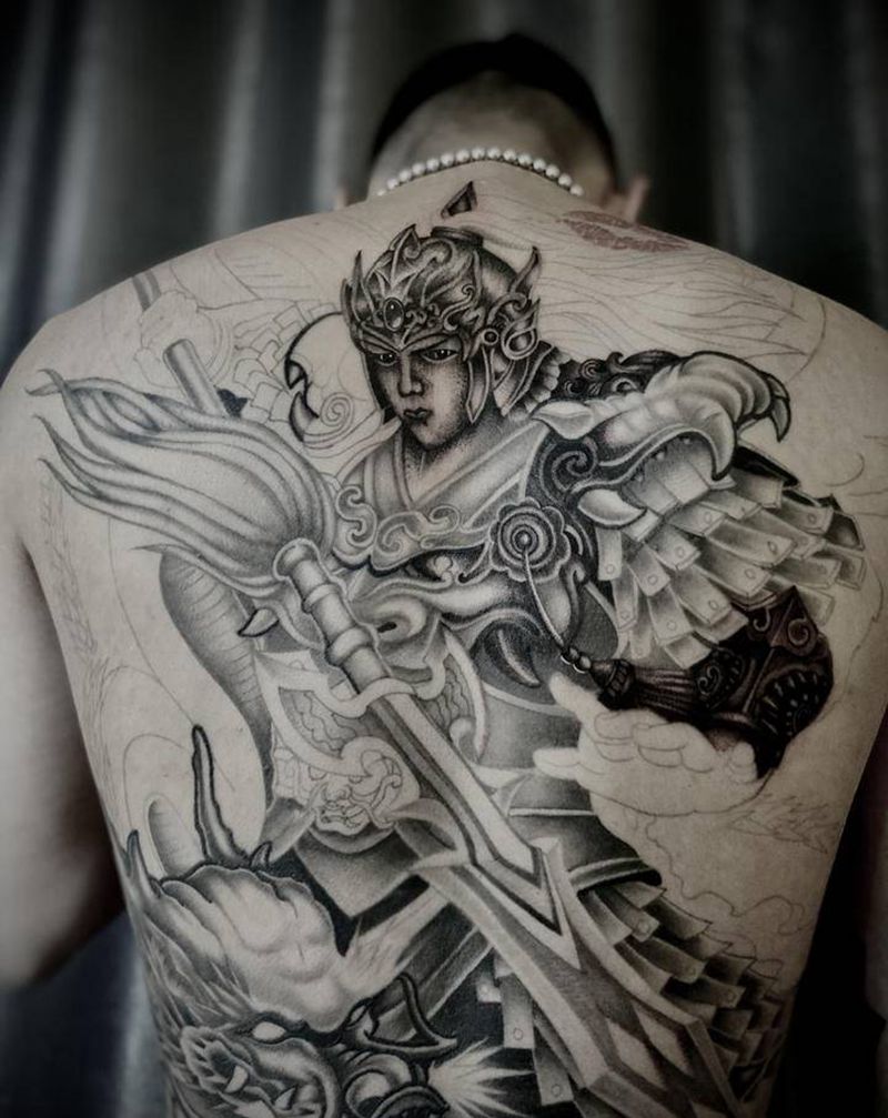 赵子龙纹身图片_背部新传统纹身图案