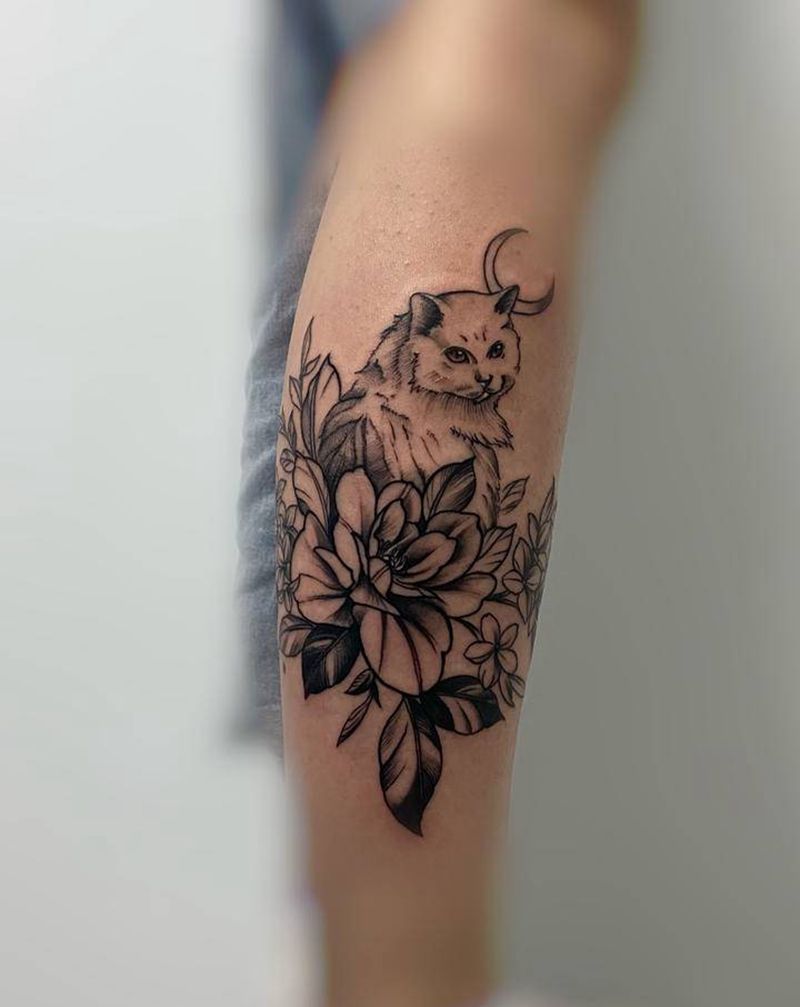 素花动物～猫纹身图片_腿部新传统素花猫小腿纹身图案