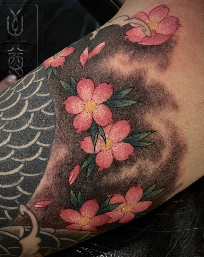 樱花纹身图片_手臂新传统樱花纹身图案