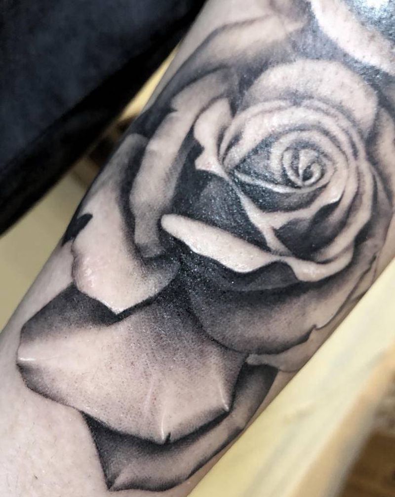 花纹身图片_手臂New School欧美写实纹身图案