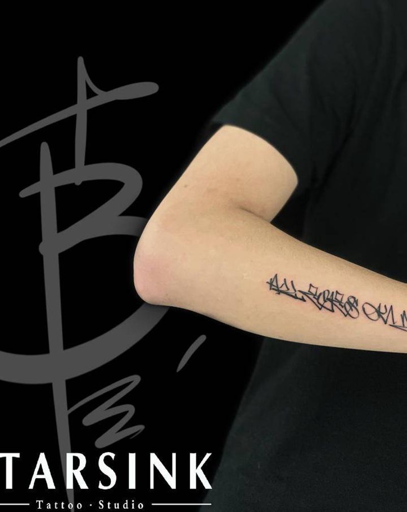 涂鸦花体纹身图片_手臂水墨花体字涂鸦纹身图案