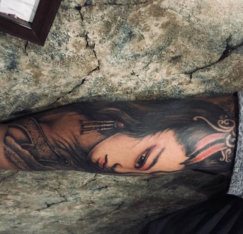 艺妓纹身图片_手臂欧美写实新传统纹身图案